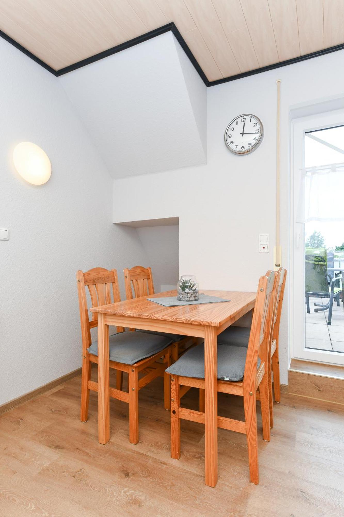 Ferienwohnungen Im Haus Flinthoern นอยฮาร์ลิงเงอซีล ภายนอก รูปภาพ